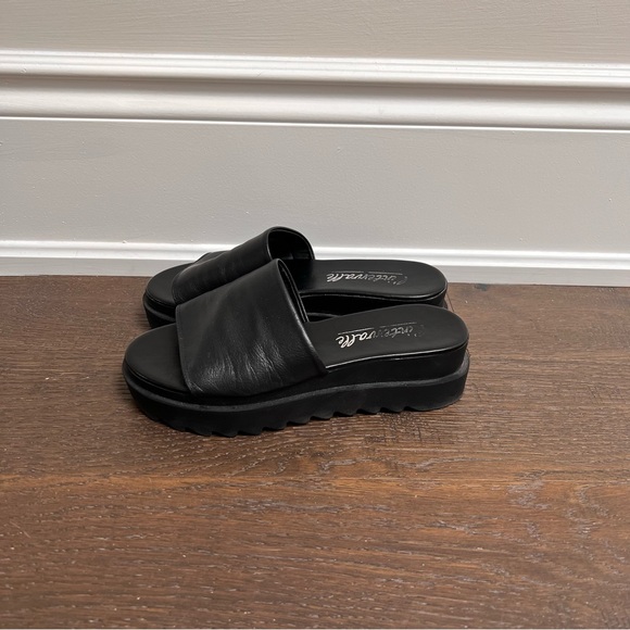 Black L’Intervalle Sandals - Picture 3 of 10